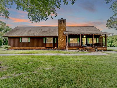 111 Town Lake Dr, Pittsboro, NC, 27312