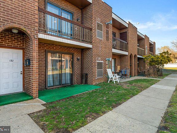4th image of 9926 Haldeman Ave #132