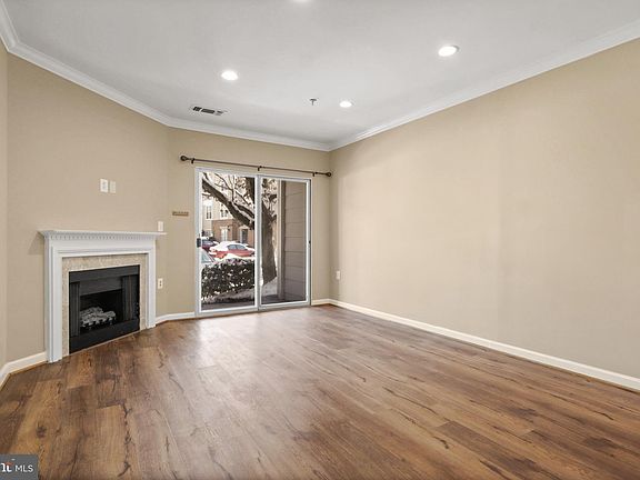 3rd image of 2204 Westcourt Ln APT 119