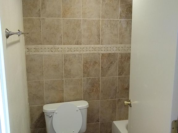 4th image of 400 N Avenue K APT 19