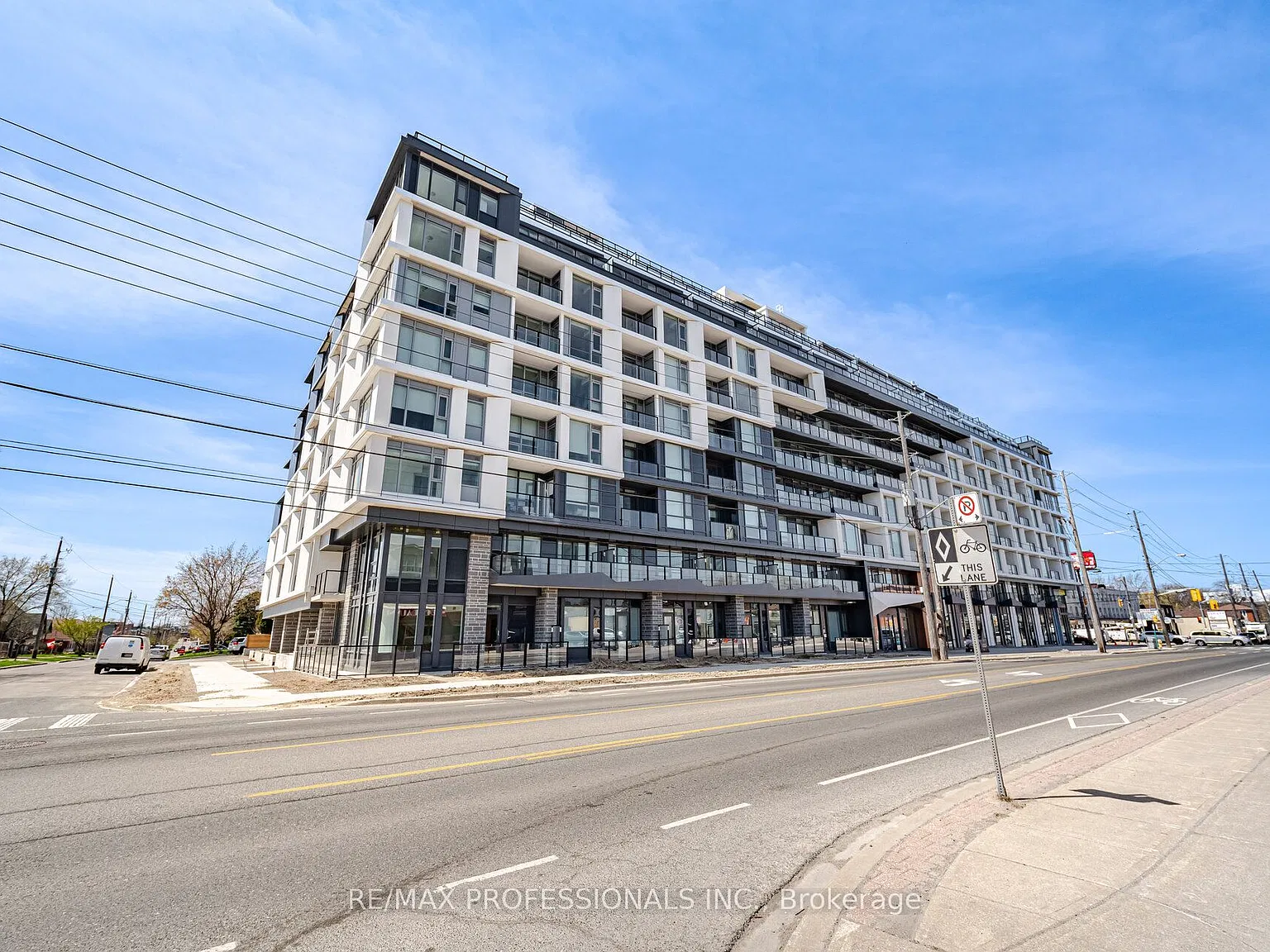 3 bed, $3,850 — Photo 1