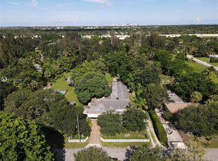 216 Bayberry Dr, Fort Lauderdale, FL 33317