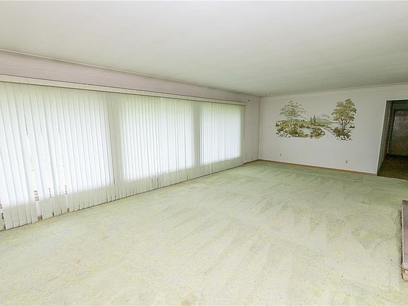 4th image of 6370 Aster Dr