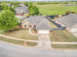 709 Vickery Ave, Yukon, OK 73099