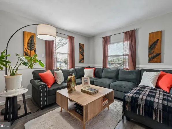 227 Garden Ter, Runnemede, NJ 08078