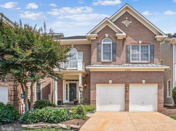 20268 Island View Ct, Sterling, VA 20165
