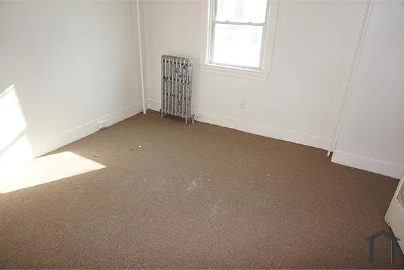 529 Green St #1 — Photo 5