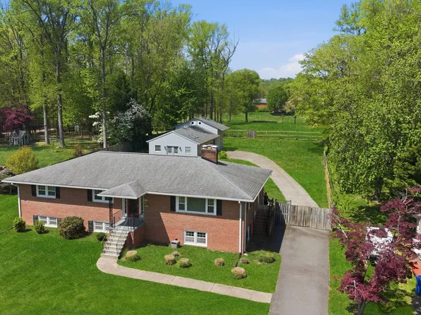 9008 Patton Blvd, Alexandria, VA 22309