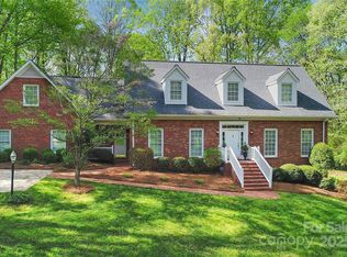 3412 Country Club Dr, Gastonia, NC 28056
