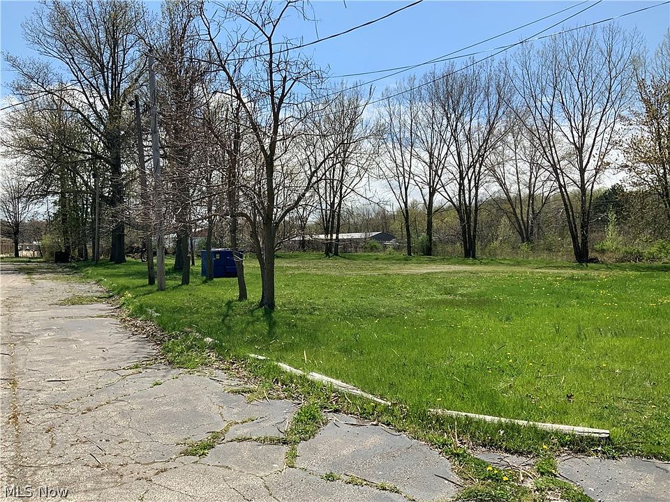 2nd image of Lake Rd