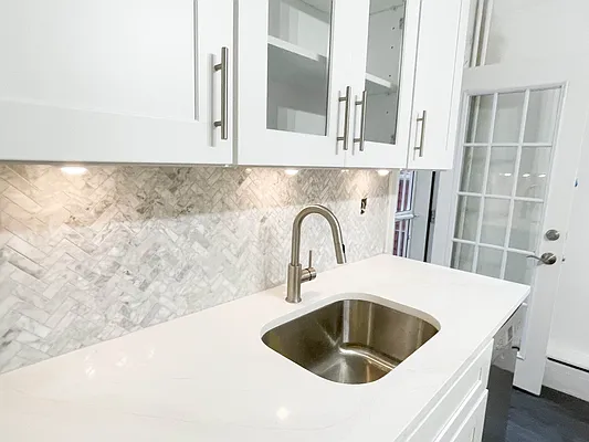 Rented by Ulas Real Estates Inc | media 21