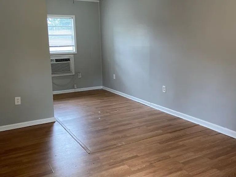 615 Cedarwood Dr — Photo 13