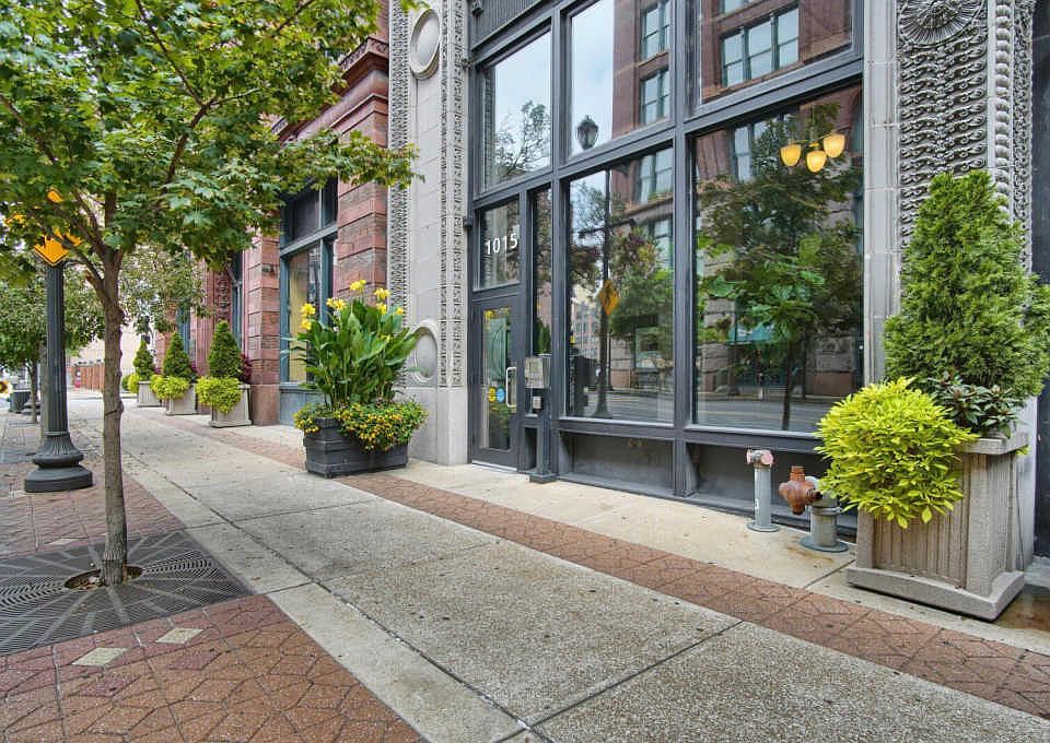 1st image of 1015 Washington Ave APT 207