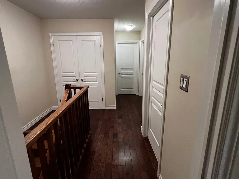 96 Charleswood Cres — Photo 10