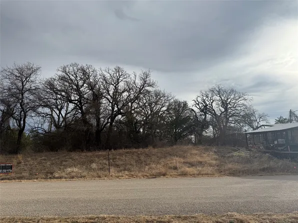 5905 Arrowhead Dr, Granbury, TX 76048
