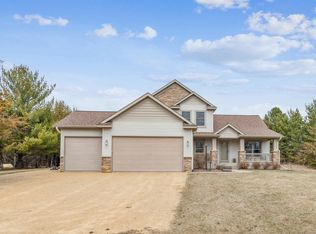 1012 Arctic Trl, Roberts, WI 54023