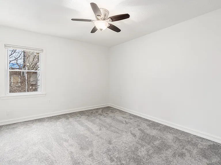 1621 F St NE #3 — Photo 11