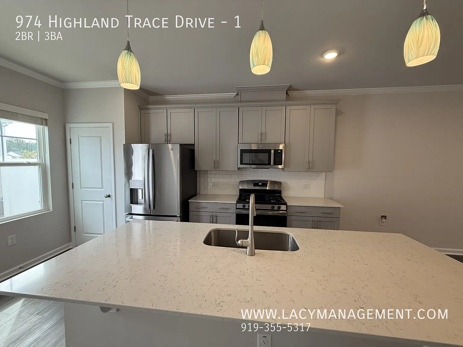 2 bed, 2.5 bath, 1370 sqft, $1,595 — Photo 3
