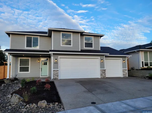 553 NW Crater Lake Dr, Dallas, OR 97338
