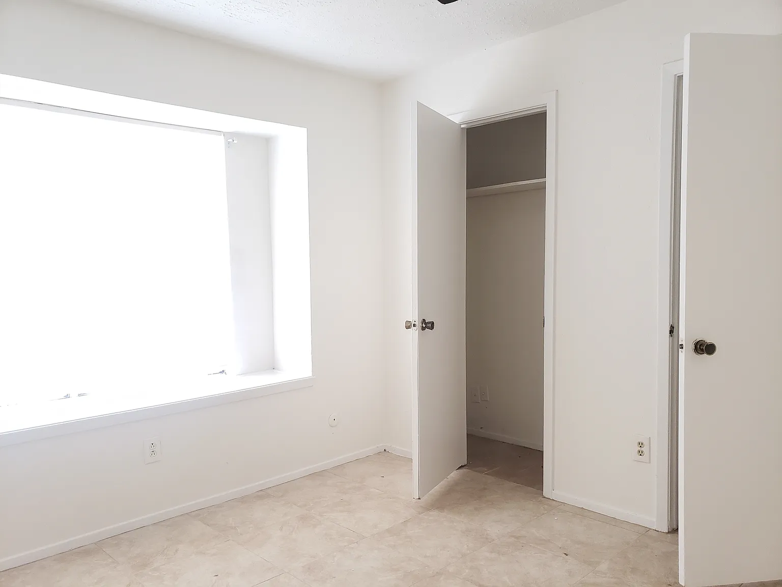 3 bed, 1214 sqft, $1,650 — Photo 2