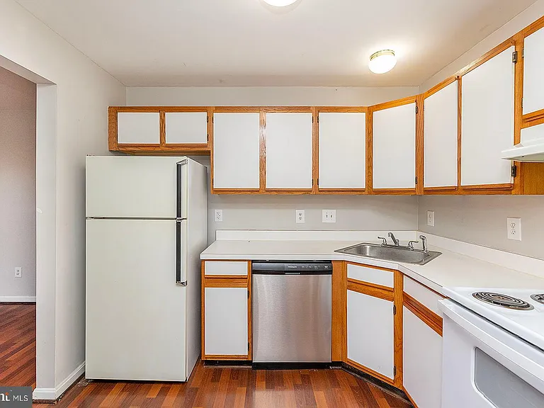 113 Timberlake Ter #6 — Photo 12