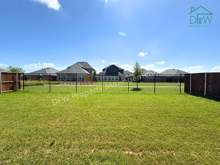 609 Tartane Dr — Photo 25