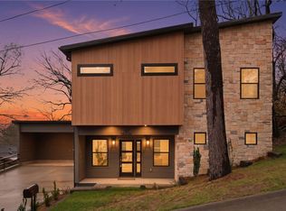 567 Blair Ave, Fayetteville, AR 72701