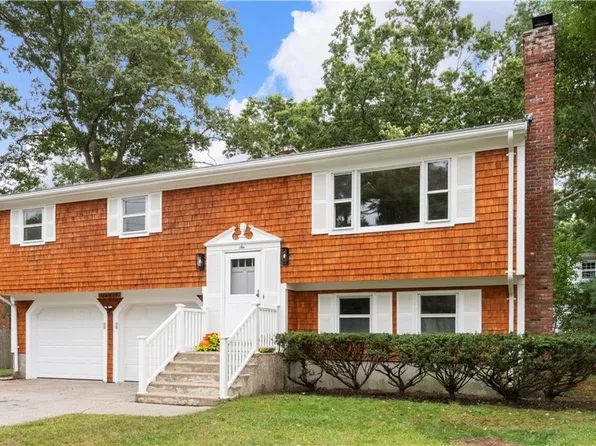 6 Acre Ave, Barrington, RI 02806