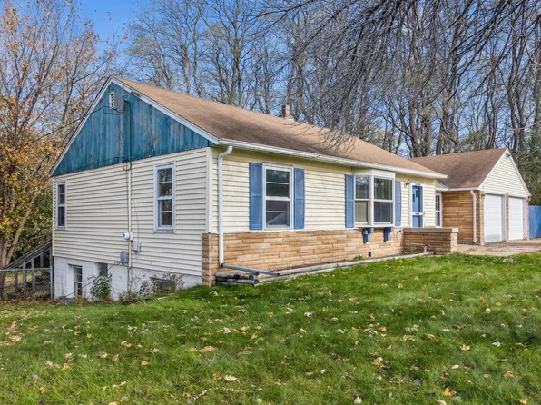 1365 Hillwind Rd NE, Fridley, MN 55432