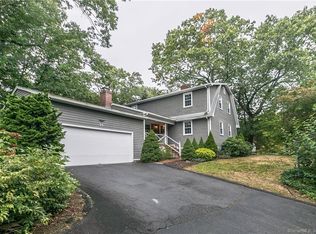 35 Sherbrook Rd, Stratford, CT 06614