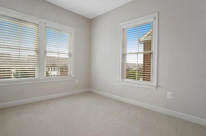 3rdFloor_2ndBedroom