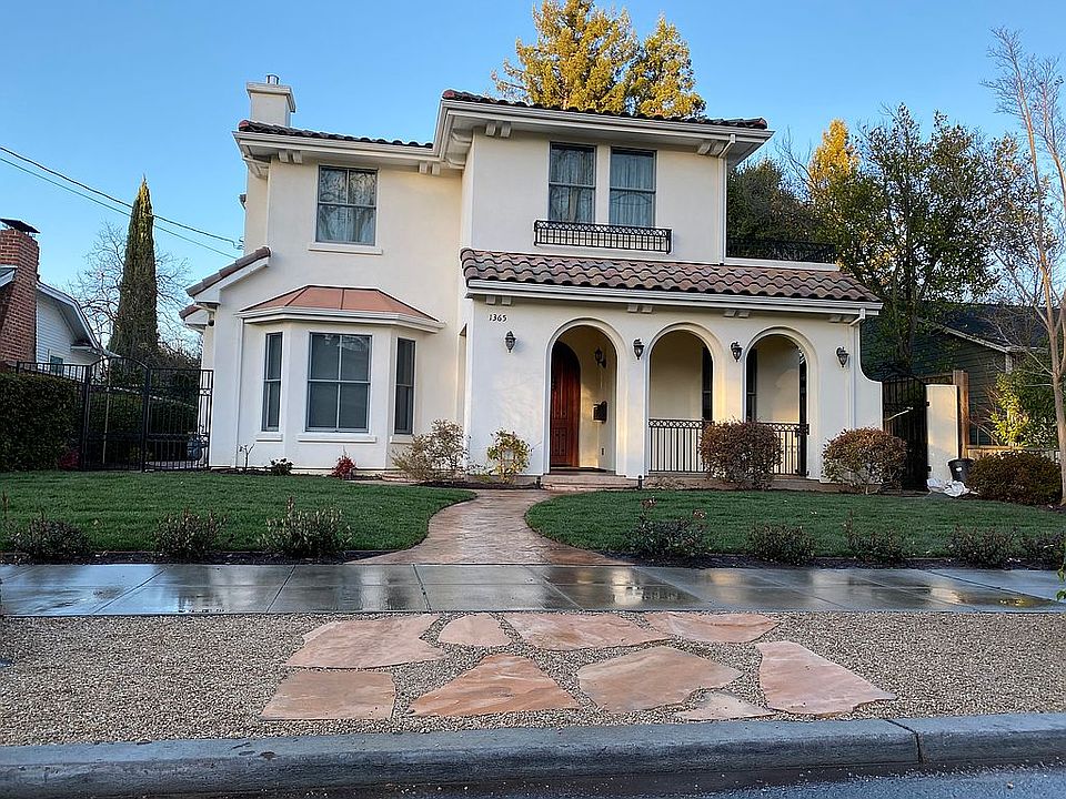 1st image of 1365 Parkinson Ave
