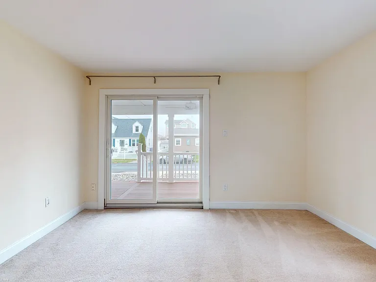 214 5th St N #1 — Photo 39