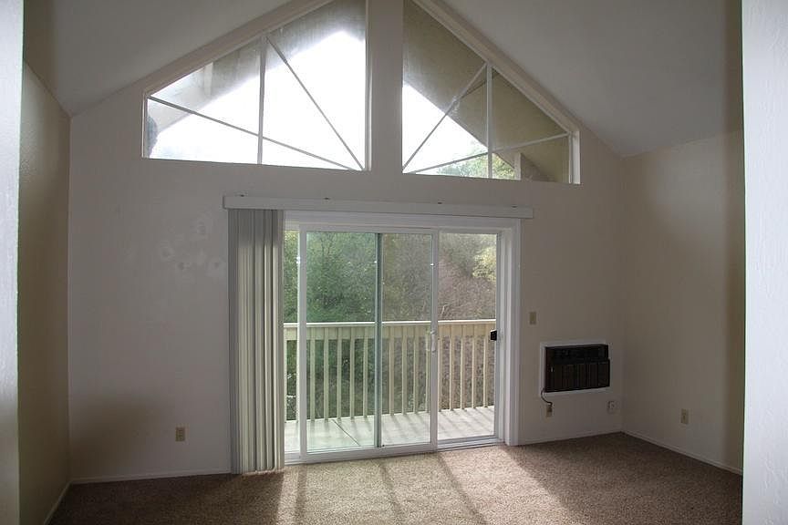 1st image of 1309 Creekside Dr #E71246264