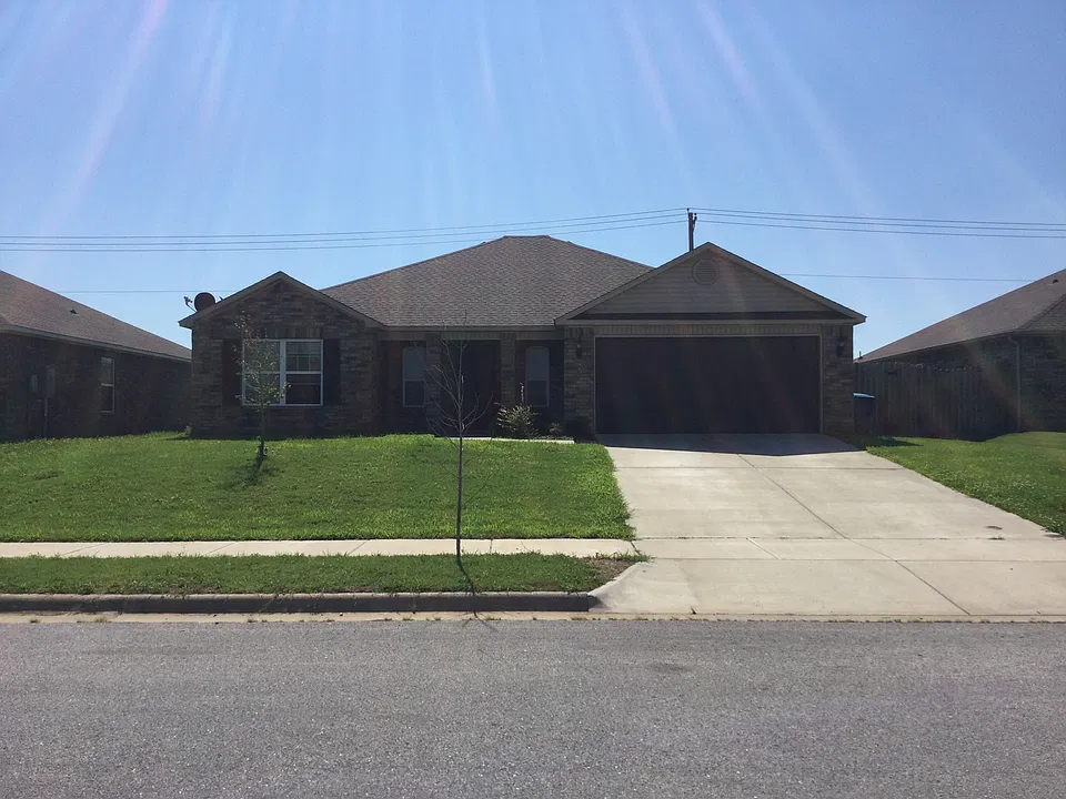 6400 SW Chalkstone Rd