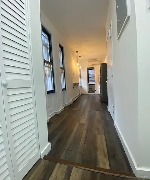 246 W 4th St #3 — Photo 5