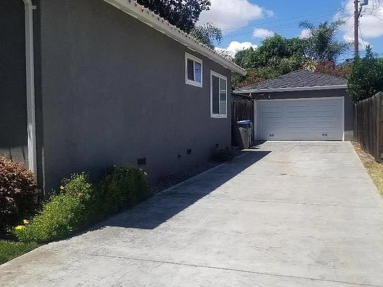 653 N Daniel Way — Photo 9
