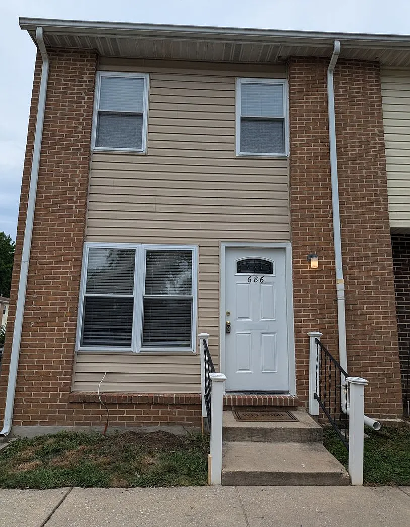 Holly Circle Townhouses LLC — Photo 1
