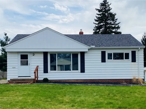 11121 Gabriella Dr, Parma, OH 44130