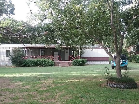 3rd image of 425 County Road 3605