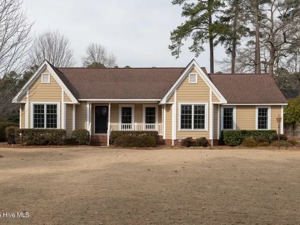 209 Pinewood Road, Greenville, NC 27858