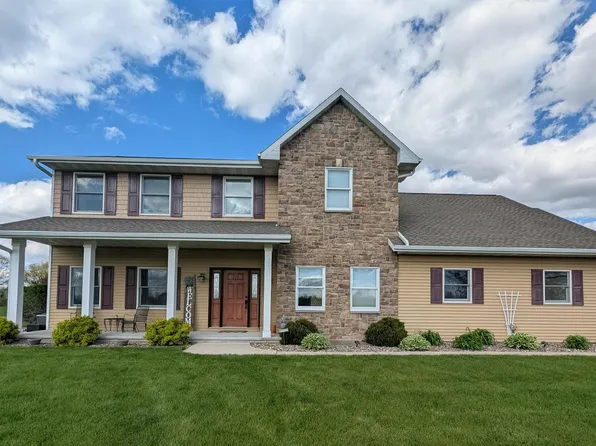 N1203 S Creek Dr, Greenville, WI 54942