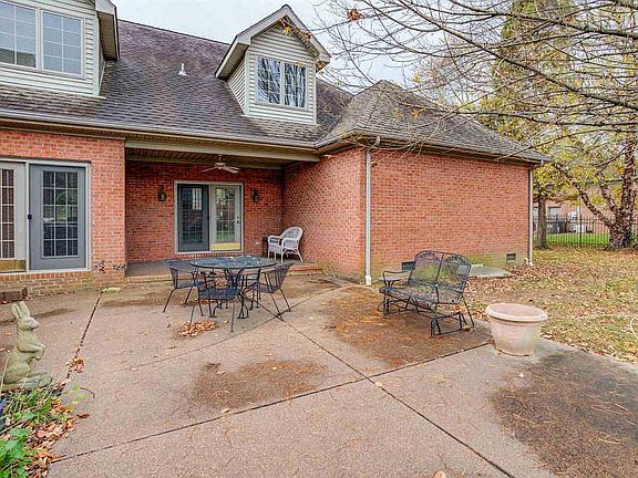 3rd image of 8144 Clearview Dr