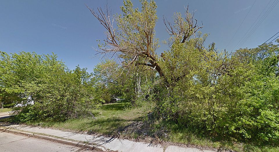 2nd image of 2524 N Fonshill Ave