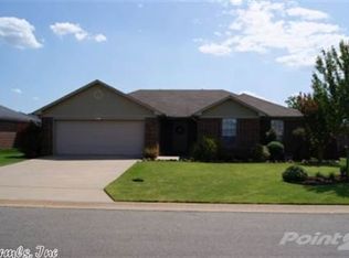 2825 Makenzie Dr, Conway, AR 72034