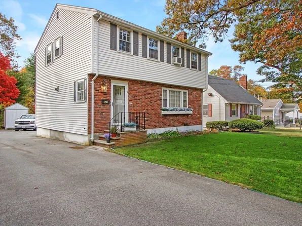 341 E Ashland St, Brockton, MA 02302