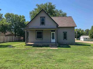 805 5th St, Alma, NE 68920