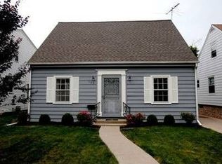 1123 E Fairoaks Ave, Peoria, IL