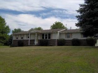 1948 Cameron Hollow Rd, New Cumberland, WV 26047