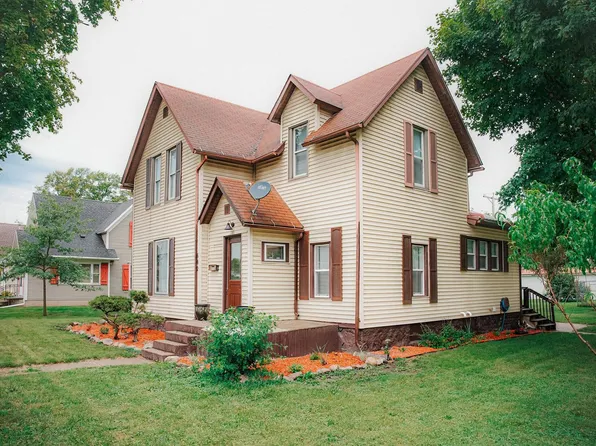 602 W Market St, Nappanee, IN 46550